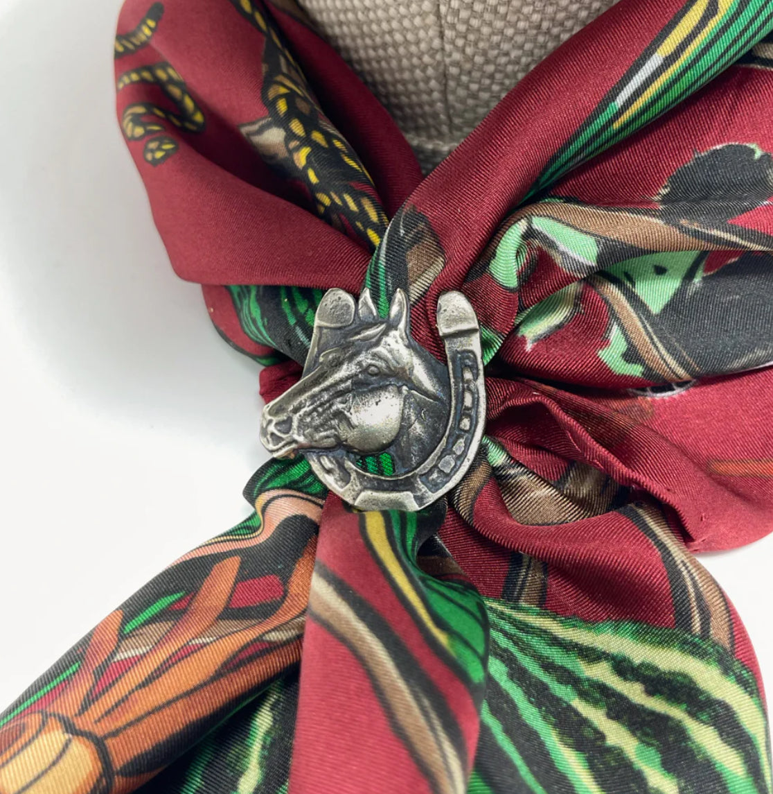 Scarf Slide-Horseshoe Head
