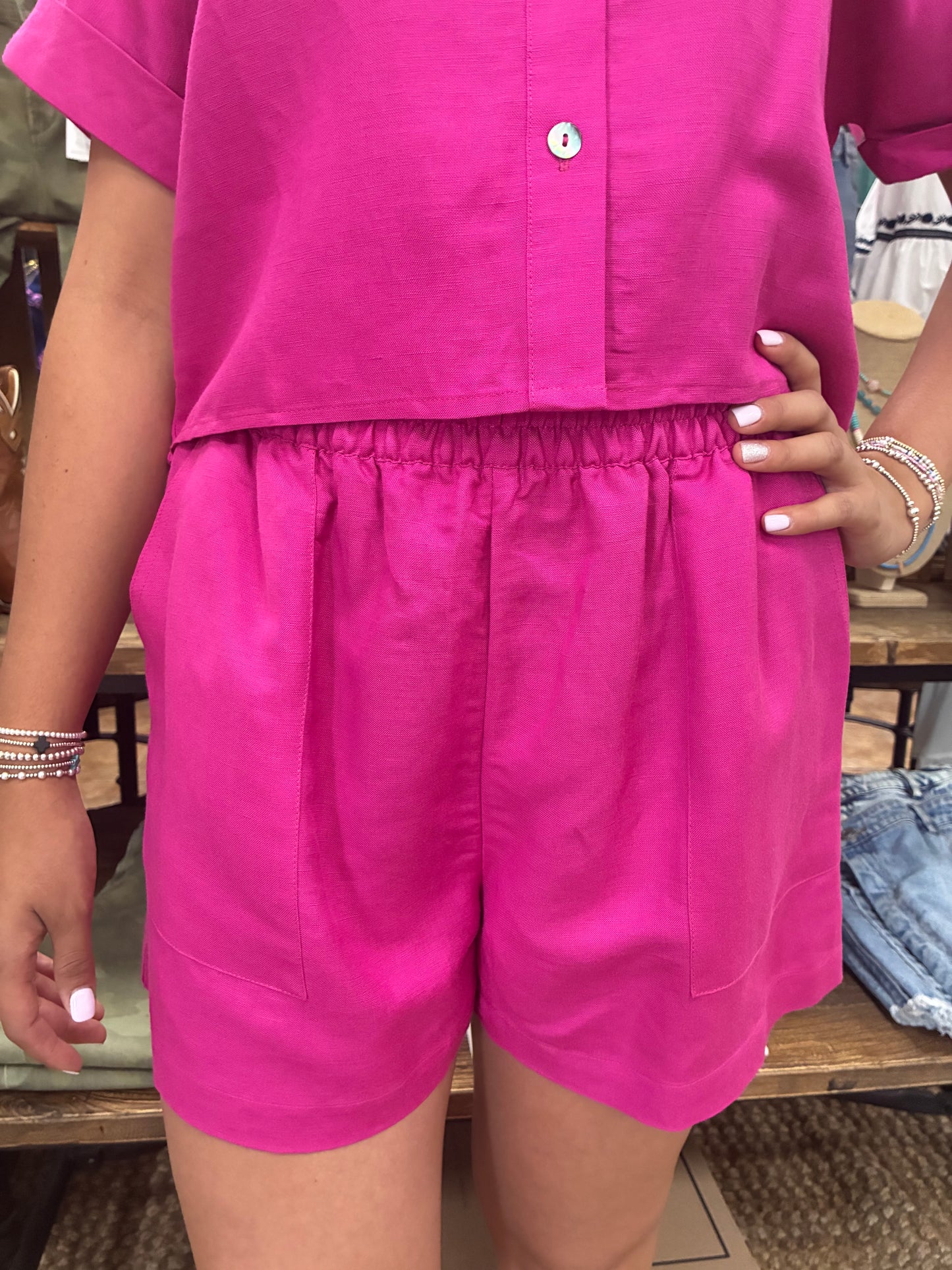 ELAN- Fuchsia drawstring shorts