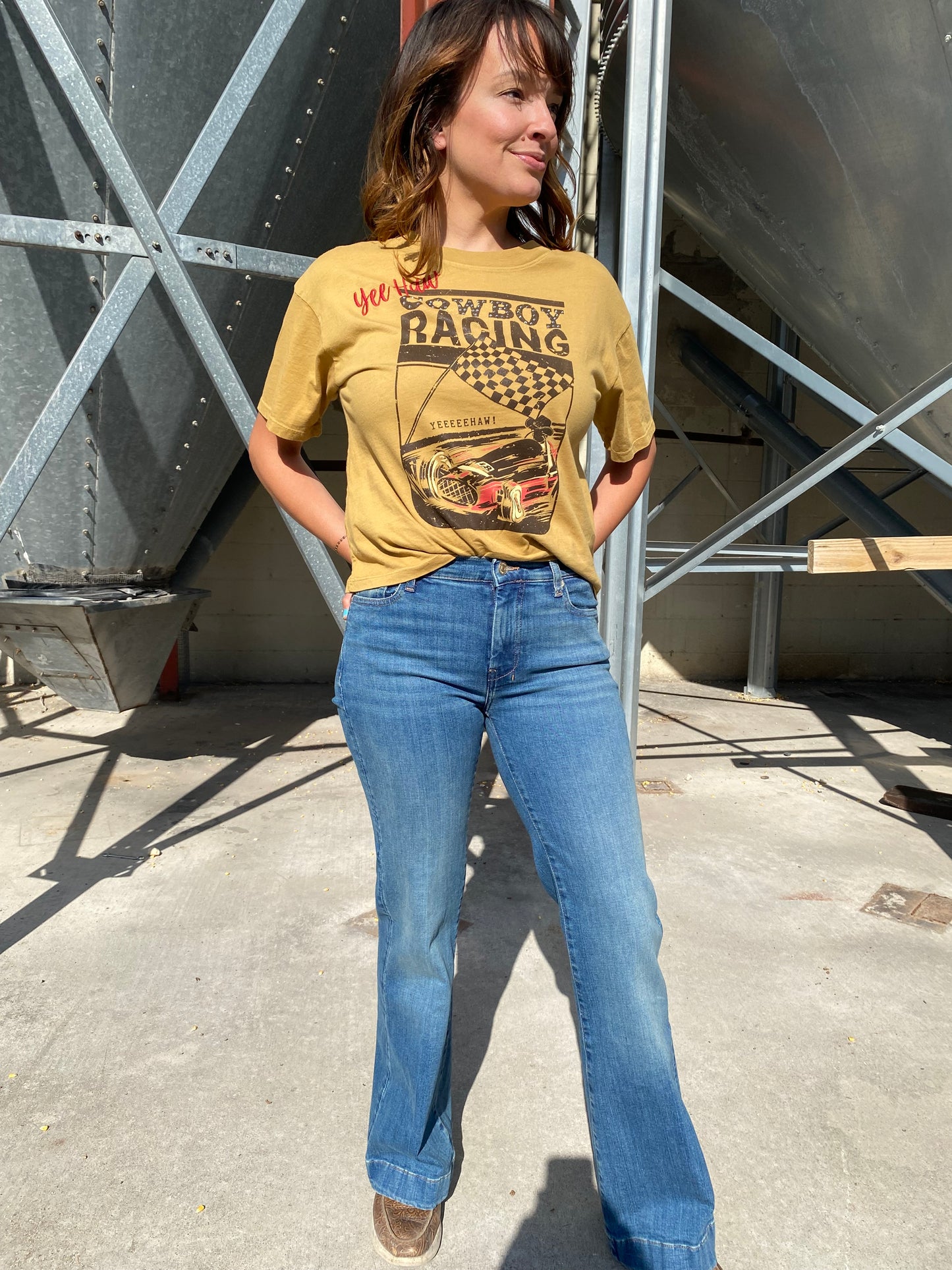 AU-COWBOY RACING CROPPED TEE