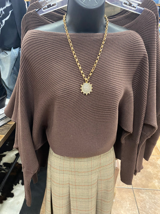 Elan-10 sweater off shoulder chocolate