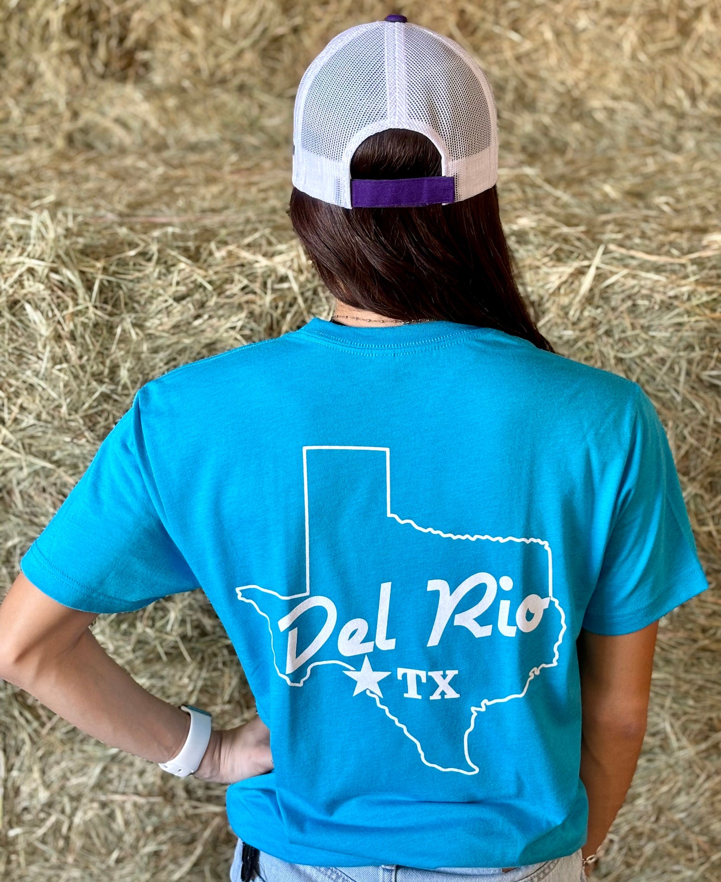 Del Rio Feed & Supply Adult Unisex Short Sleeve T-Shirt